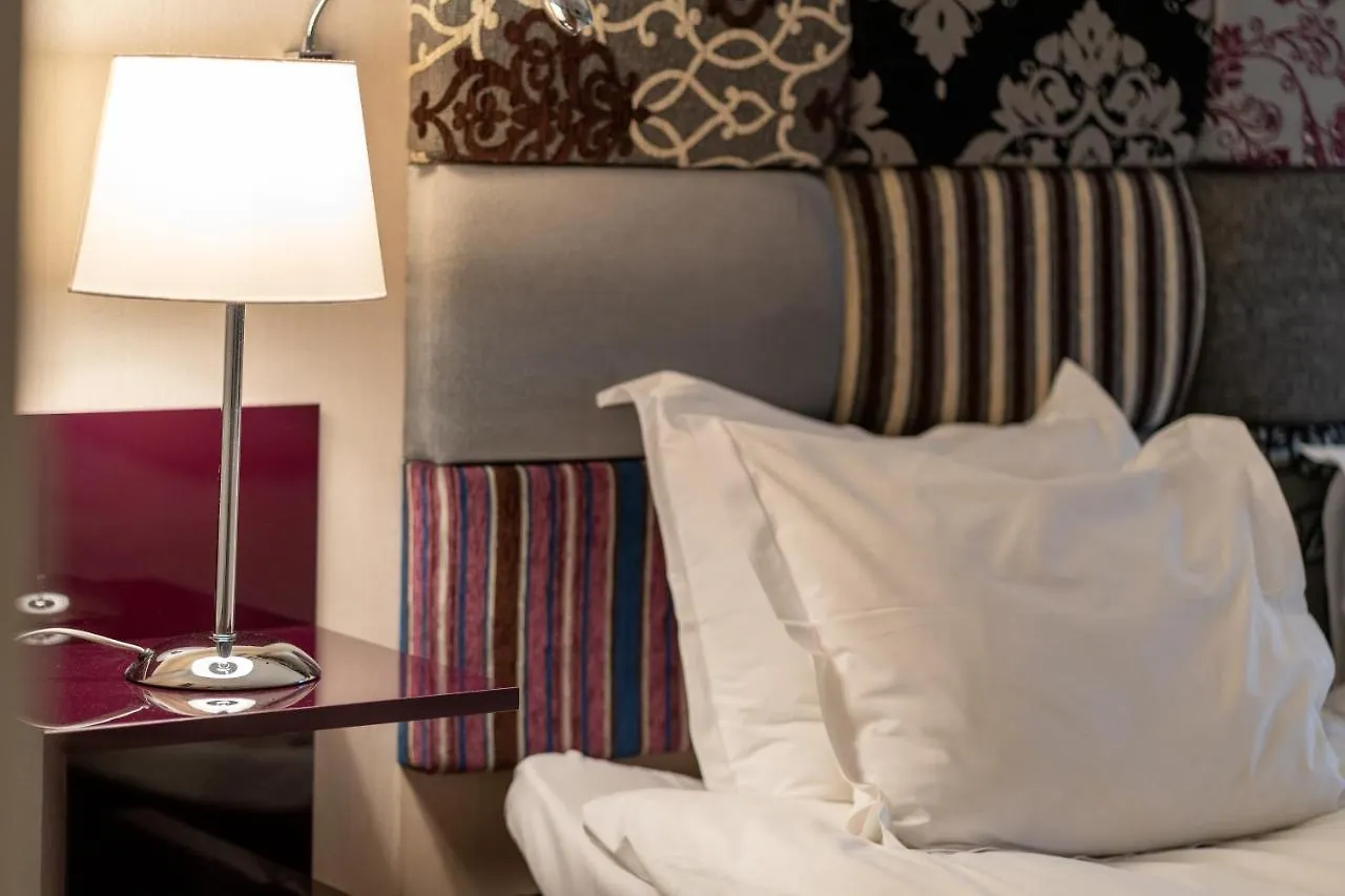 Solna Park & Hotel Suecia