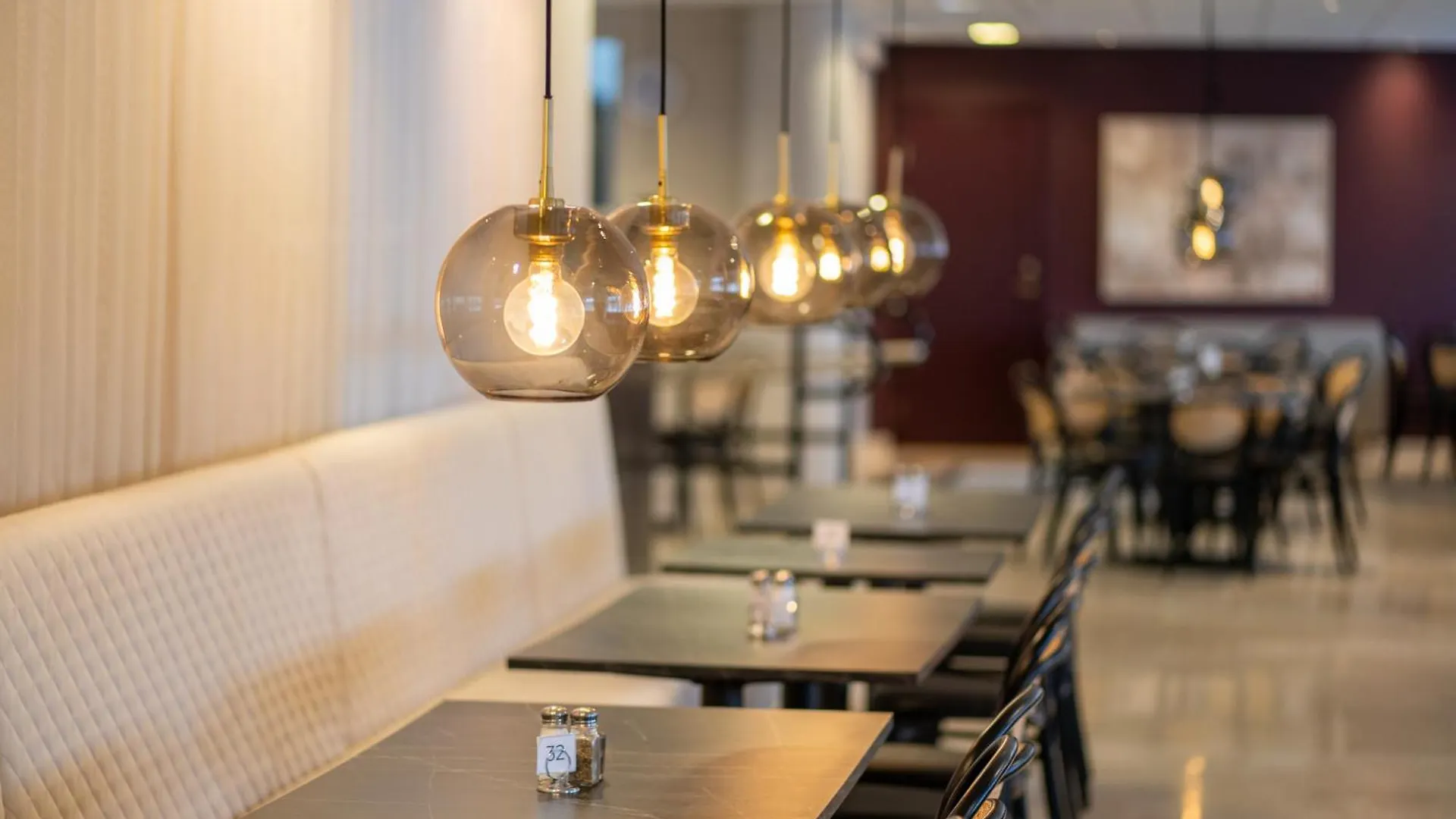 Solna Park & Hotel 3*,  Suecia