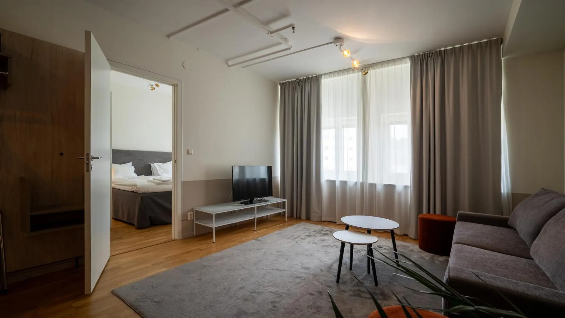Solna Park & Hotel 3*,
